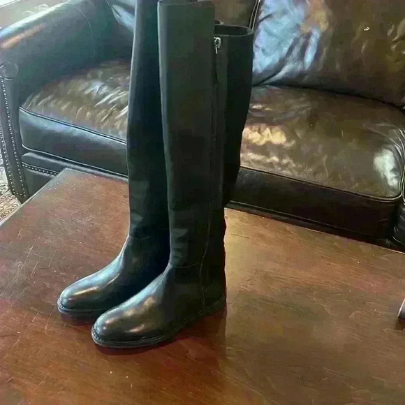 Cole Hahn ladies size 5 B. Never worn. Brand new. Black knee-high leather boots. - Picture 10 of 16